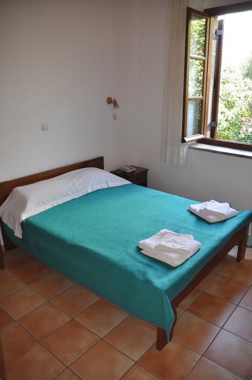 Skardamoula'S Studios And Apartments, 2 Kardamyli Quarto foto